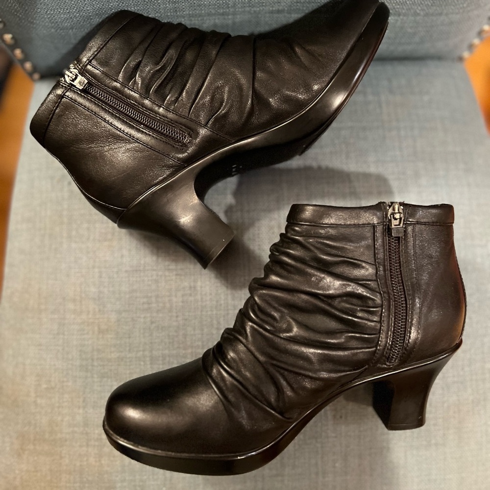 Dansko Buffy Ruched Leather Ankle Boots - Picture 2 of 10